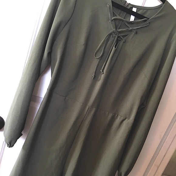 unknown Other - Olive green romper